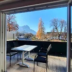 Hilleprandt - Adults Only 3*