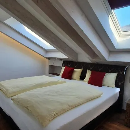 Aparthotel Hilleprandt - Adults Only 3*